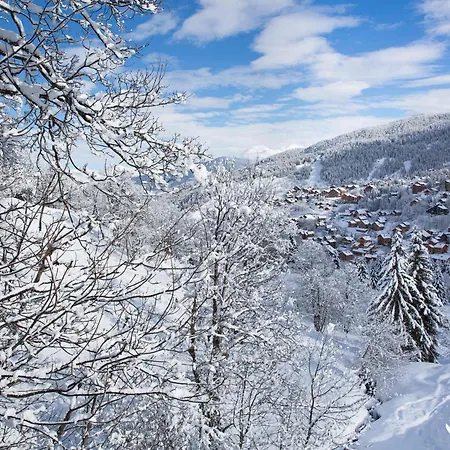 Apartment 3* Pour 4 Pers. Avec Balcon, Skis Aux Pieds, Proche Commerces Et Remontees Mecaniques - Fr-1-182-193 Les Allues